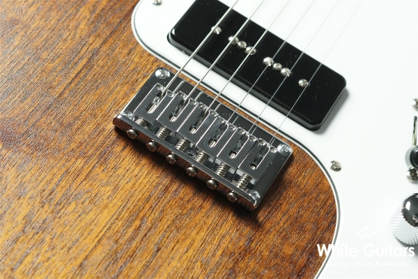 KTT-AM P-90/P-90 - Brown